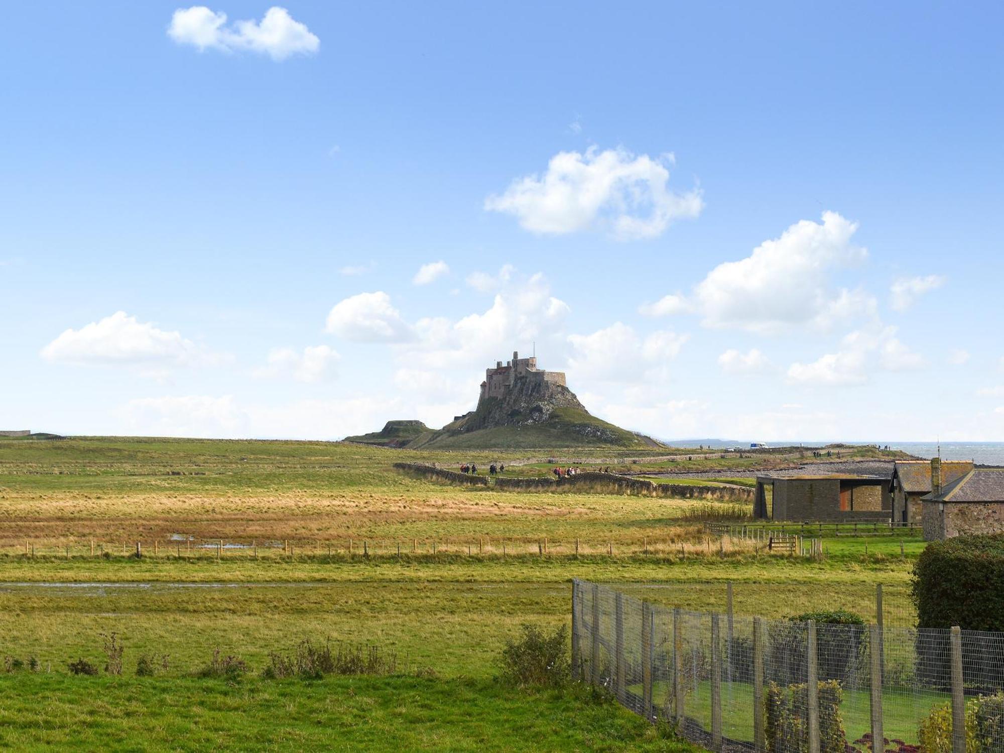 Lower Bamburgh View Holy Island of Lindisfarne 外观 照片